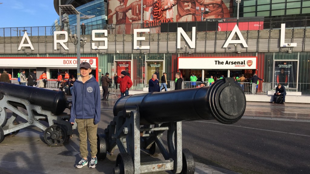 Sebastian Prawzik poses by the Emirates cannons